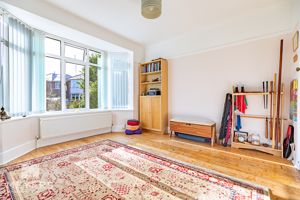 Photo 25- click for photo gallery